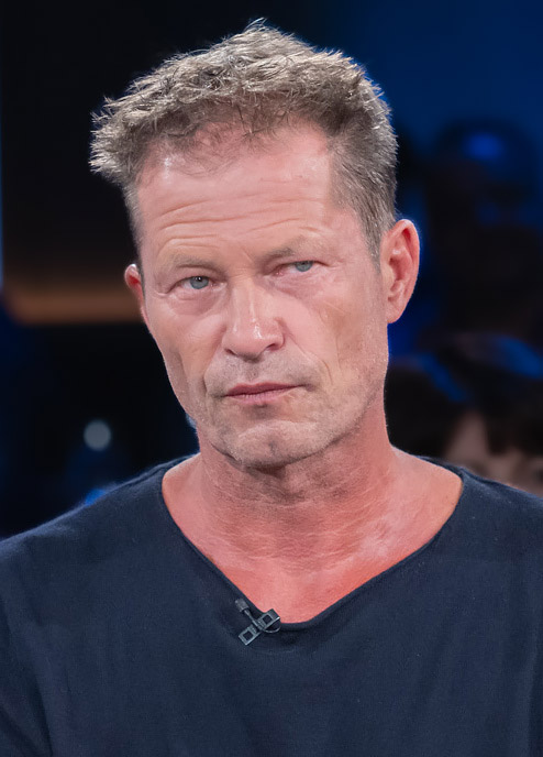 Til Schweiger - scrap_google_ccl