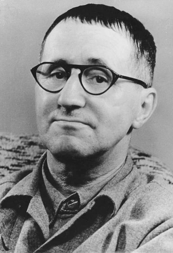 Bertolt Brecht - scrap_google_ccl