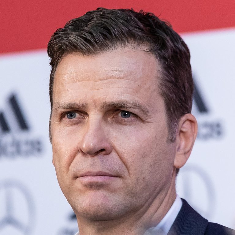 Oliver Bierhoff Nettovermögen, Alter, Größe, Familie, Freundin, Religion Und Karriere