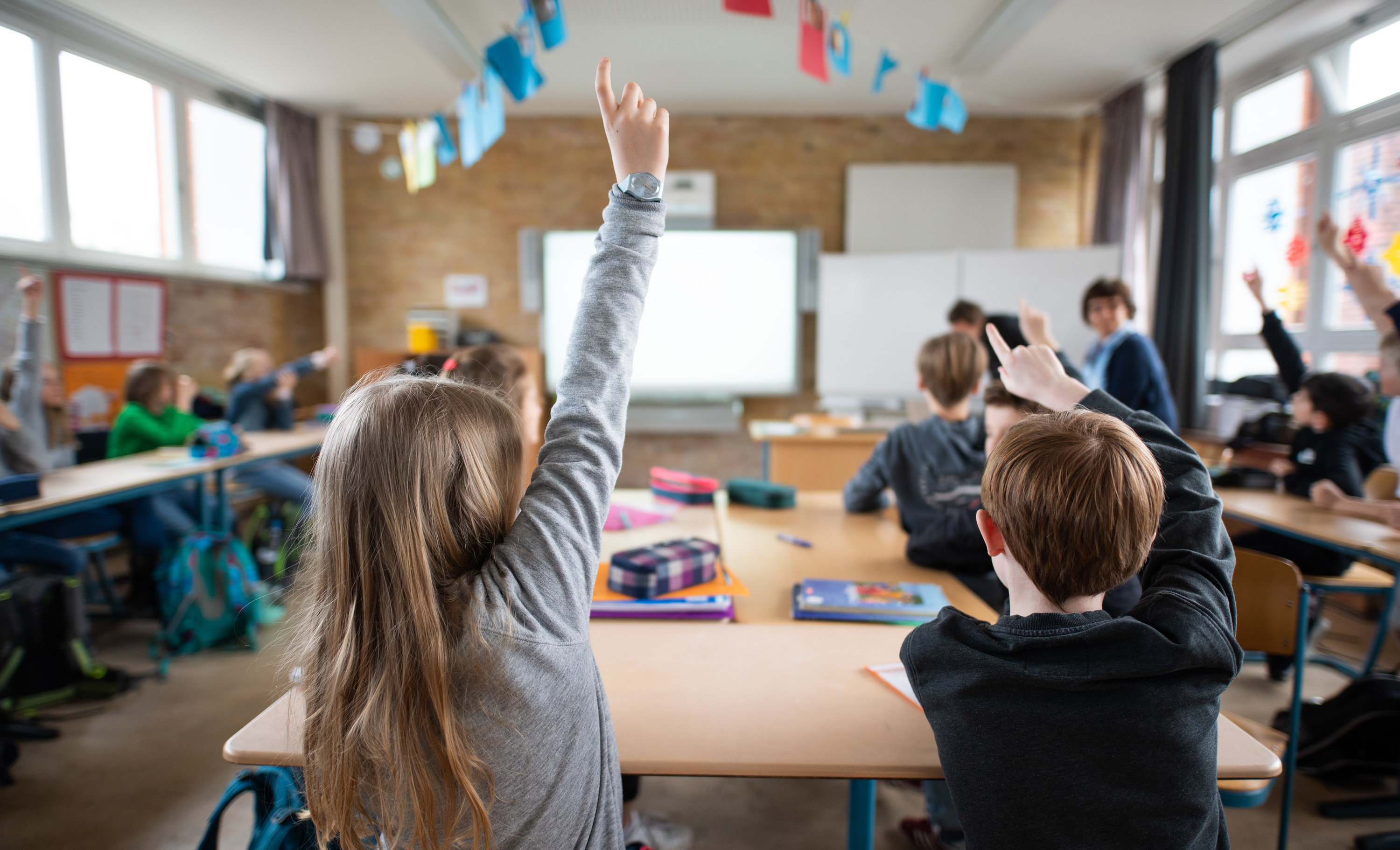 Karim -Schützen Bildung, Lehrer, Schüler und Lernen - gmedia